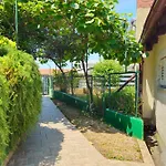 Apartament House Astrid - Happy